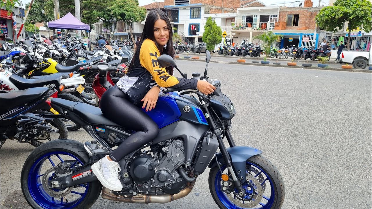 Me encuentro a  Shannon Stunt y Esta Rifando una MT09 😱