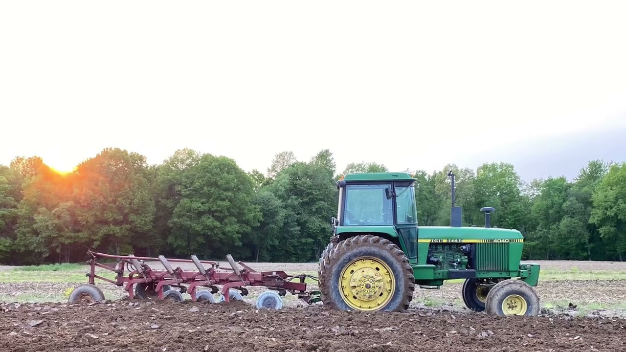 John Deere 4040 put on Tillage Duty
