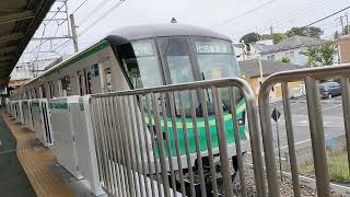 常磐線　各駅停車向ヶ丘遊園行き　東京メトロ16000系16135編成　新松戸駅にて