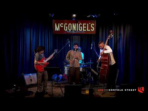 Montagem| Live from Norfolk Street