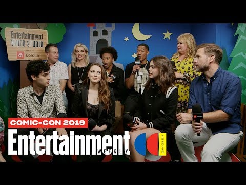 'Legacies' Star Danielle Rose Russell & Cast Join Us LIVE | SDCC 2019 