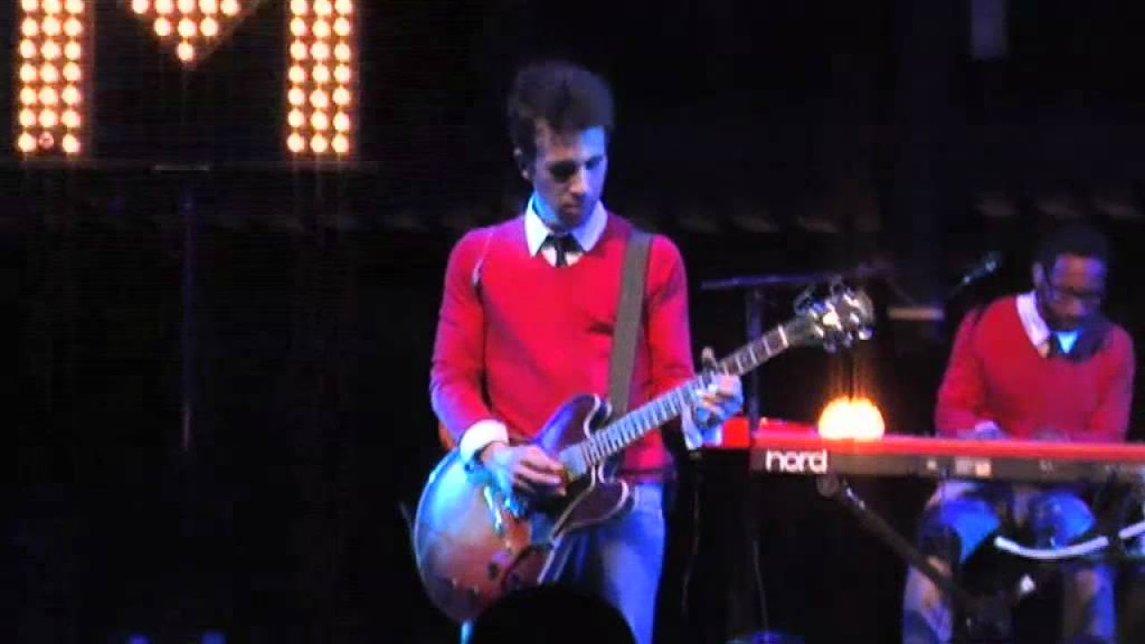Mayer Hawthorne - Henny & Gingerale (Live At La Gaîté