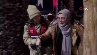 Sarıkamışta Otelin Tavanı Çöktü 10 Kişi Yaralandı