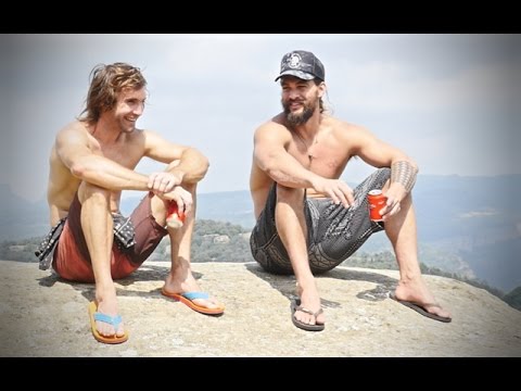 CHRIS SHARMA AND JASON MOMOA SAVASSONA