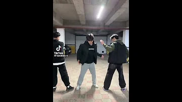 Bandboy Erlan Elikuu Dance 