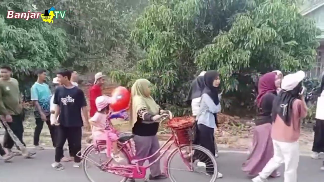 RATUSAN PESERTA IKUTI JALAN SANTAI DI KAPUH KEC.SIMPUR