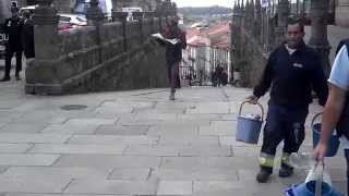 Caminho de Santiago - Apresentando a Praça do Obradoiro by José Carminatti
