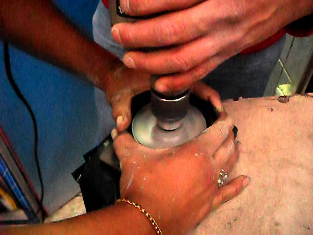 perforacion de porcelanato - YouTube