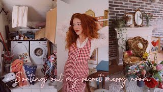 Showing you my secret messy room & finally sorting it out