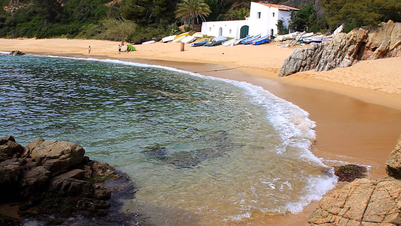 Resultado de imagen de tossa de mar Cala Canyelles