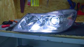 видео: Octavia A5 с Bi-Led модулями / Установка Bi-Led в Octavia A5 картинка: Octavia A5 с Bi-Led модулями / Установка Bi-Led в Octavia A5