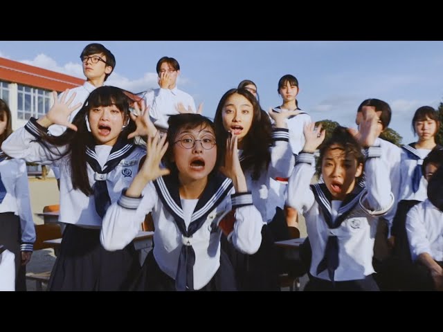 ATARASHII GAKKO! - NAINAINAI (Official Video) class=
