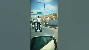 مرور دهوك يتنقلون بالسكوترات الذكية في الشوارع 