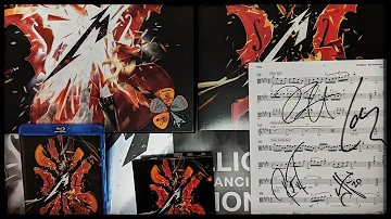 S&M2 super deluxe unboxing signed by Metallica