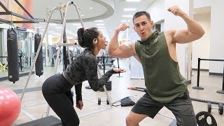 ARM WORKOUT w/ MY GIRLFRIEND!