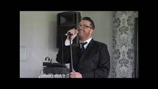 Vintage Sinatra style big band singer for hire at events and parties