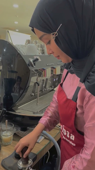 Praktik Membuat Espresso | Diah Safitri 21135064 | Coffee and Latte Art Course