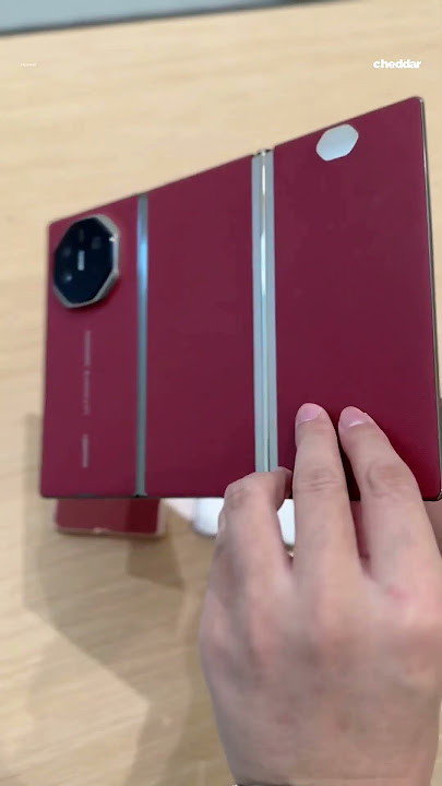 A close look at Huawei’s new tri-fold phone