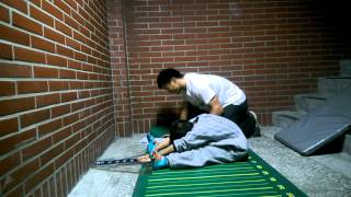 1041227哲哲受試者11柔軟度測驗