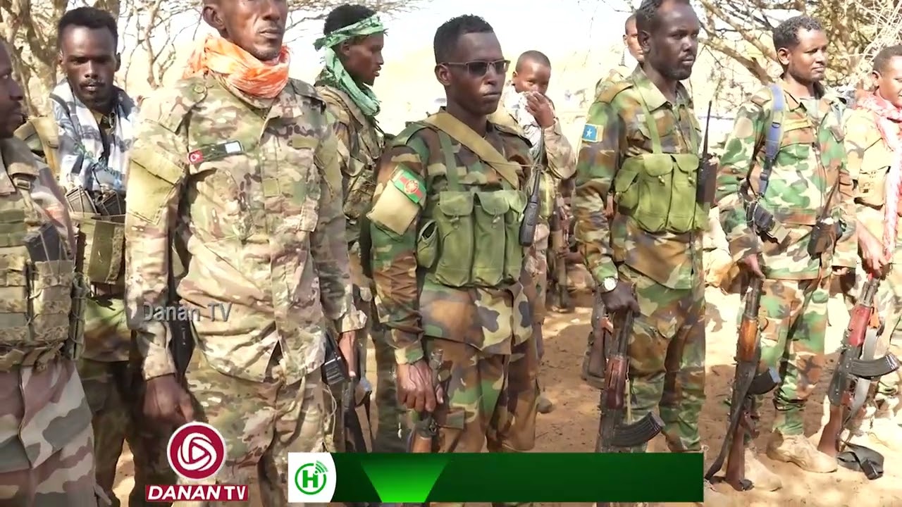 Taliyaha Ciidanka Xoogga Dalka ayaa dar-daaran u jeediyey ciidanka ku sugan Jabad Godane.