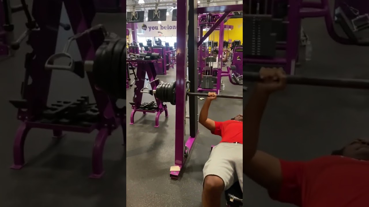 Guarda Bench press 🏋️ #gym su YouTube Guarda Bench press 🏋️ #gym su YouTube