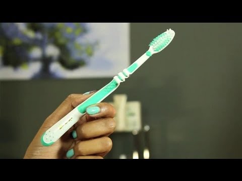 How to Use a Toothbrush to Exfoliate Skin : Eye Makeup & More