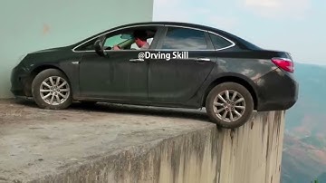 Incredible Driving Skills: U-turning on theedge of a cliff , 15 Dec 2022