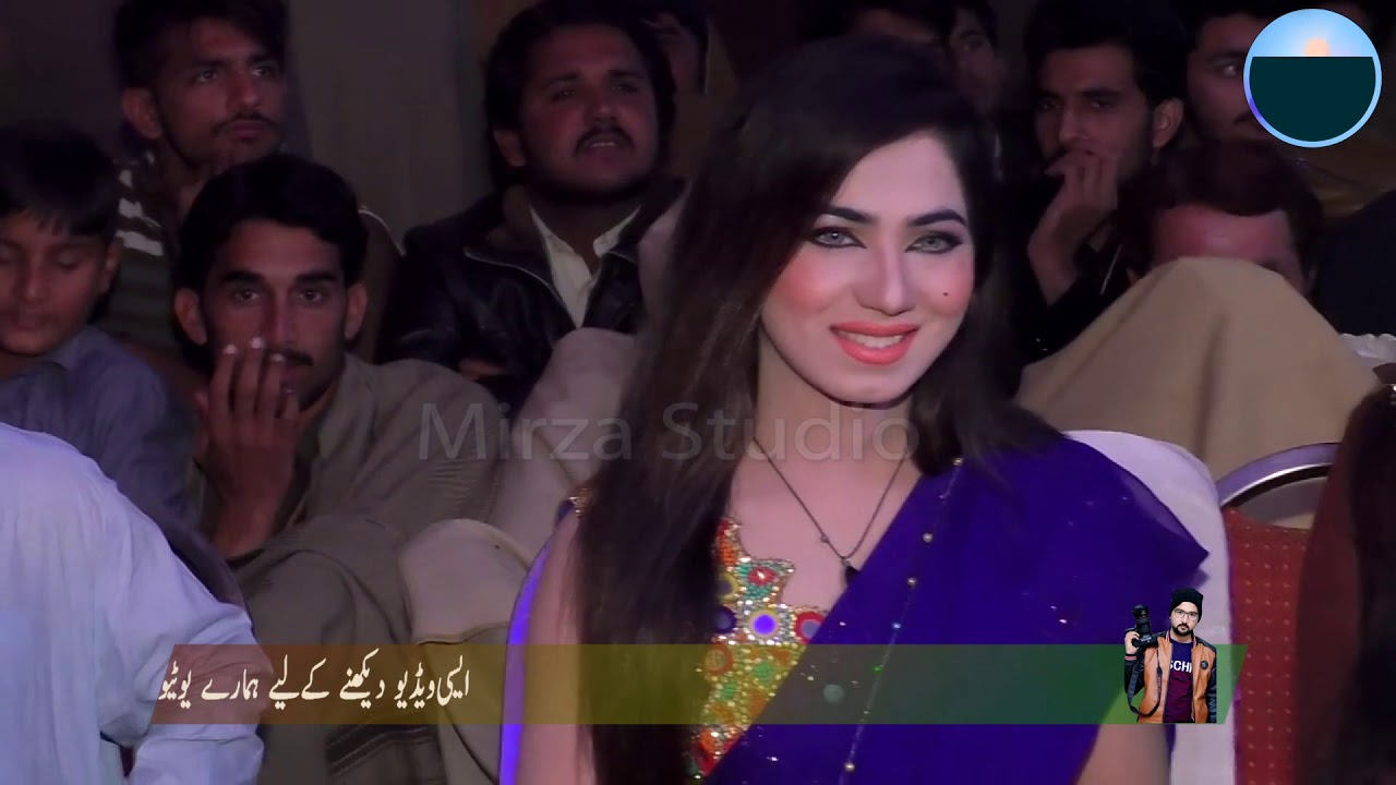 Mehak malik entry layya city - YouTube