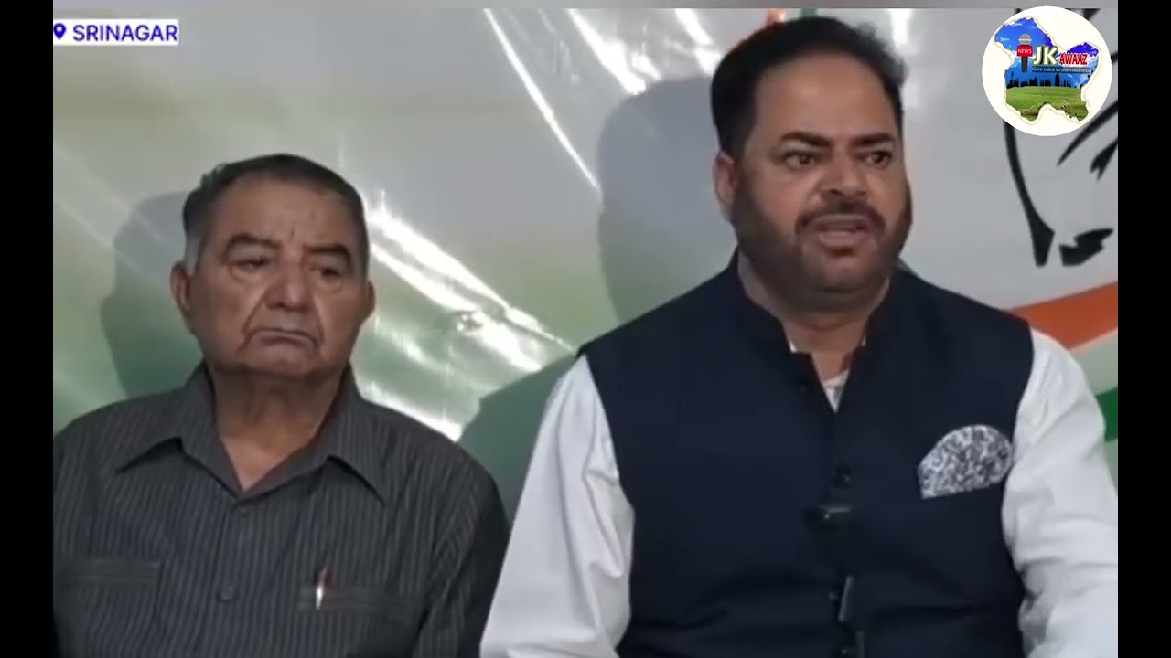 Jkpcc president Vikar Rasool addressing  a press conference at Srinagar head office