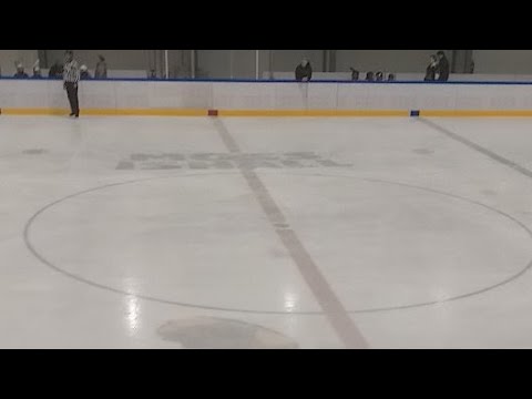 Video: Ekte Menn Spiller Hockey