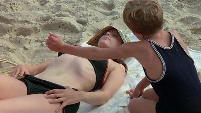 Жігіт жұлқынып, зейін түсіреді Жас жігіттердің әдемі порносы