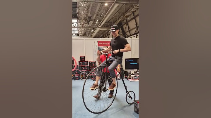 Gentlemen's ride #thenationalcyclingshow2022 #pennyfarthing