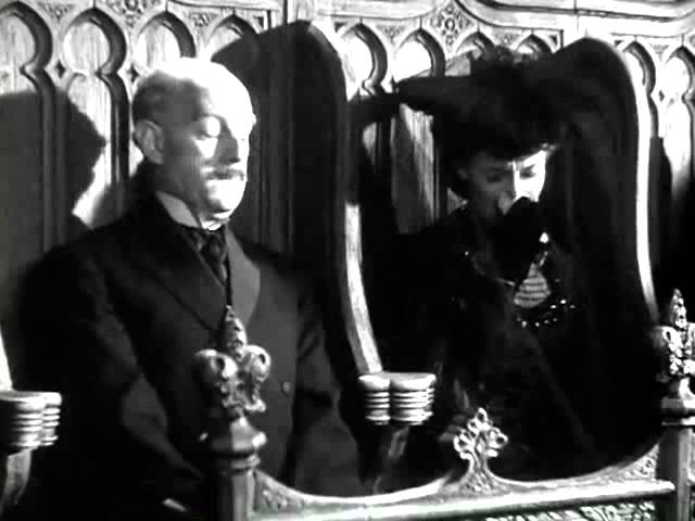 Kind Hearts and Coronets (1949) - Let's kill Alec Guinness (all of them)