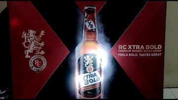 Dynamic fabric display