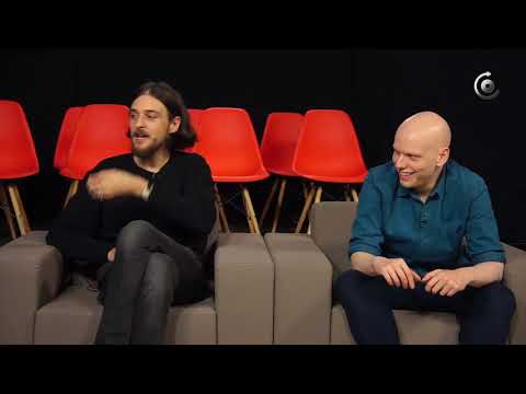 ბაჩო და გური უყურებენ ინტერვიუს მიხეილ სააკაშვილთან