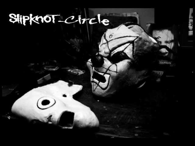 Slipknot - Spiders(LYRICS VIDEO) (📽480ps)intro reminds me of Halloween  soundtrack,,and the middle part,reminds me of Arctic Monkeys for some  reason idk, By Slipknot USA