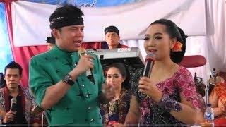 Langgam Jawa Paling Top Membuat Pikiran Tidak Tegang, Ngagemo Ali Aliku - Dimas Tedjo Campursari