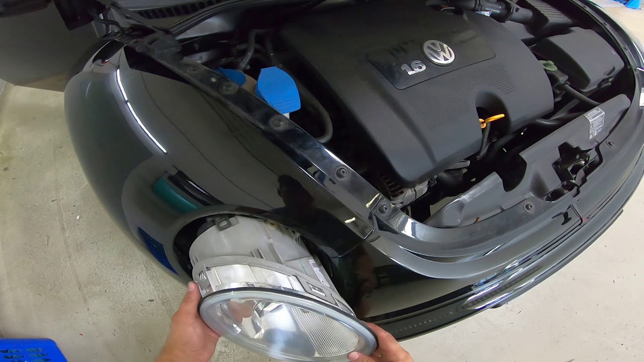 How To Remove The Head Light On A Vw Beetle Youtube