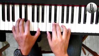 Video thumbnail of "Tempestad de Gracia Hillsong Tutorial Piano"