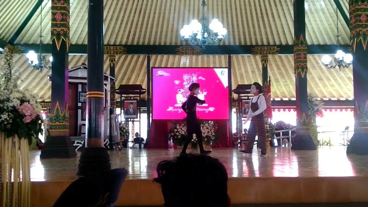 Penampilan Pantomim SDN 5 Wonosobo Dalam HUT Wonosobo Ke 197 - Berjudul Meluk Bulan