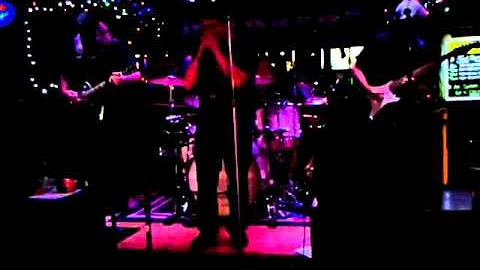 Glenn Frank singing Sabbath with JAILBREAK