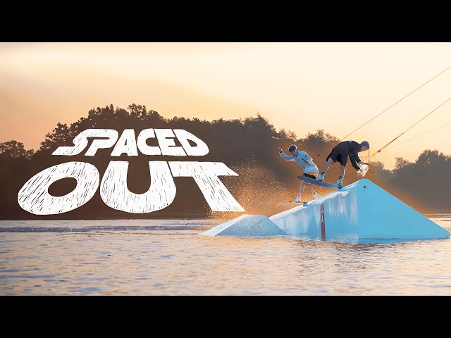 Spaced out - wakeboarding video class=