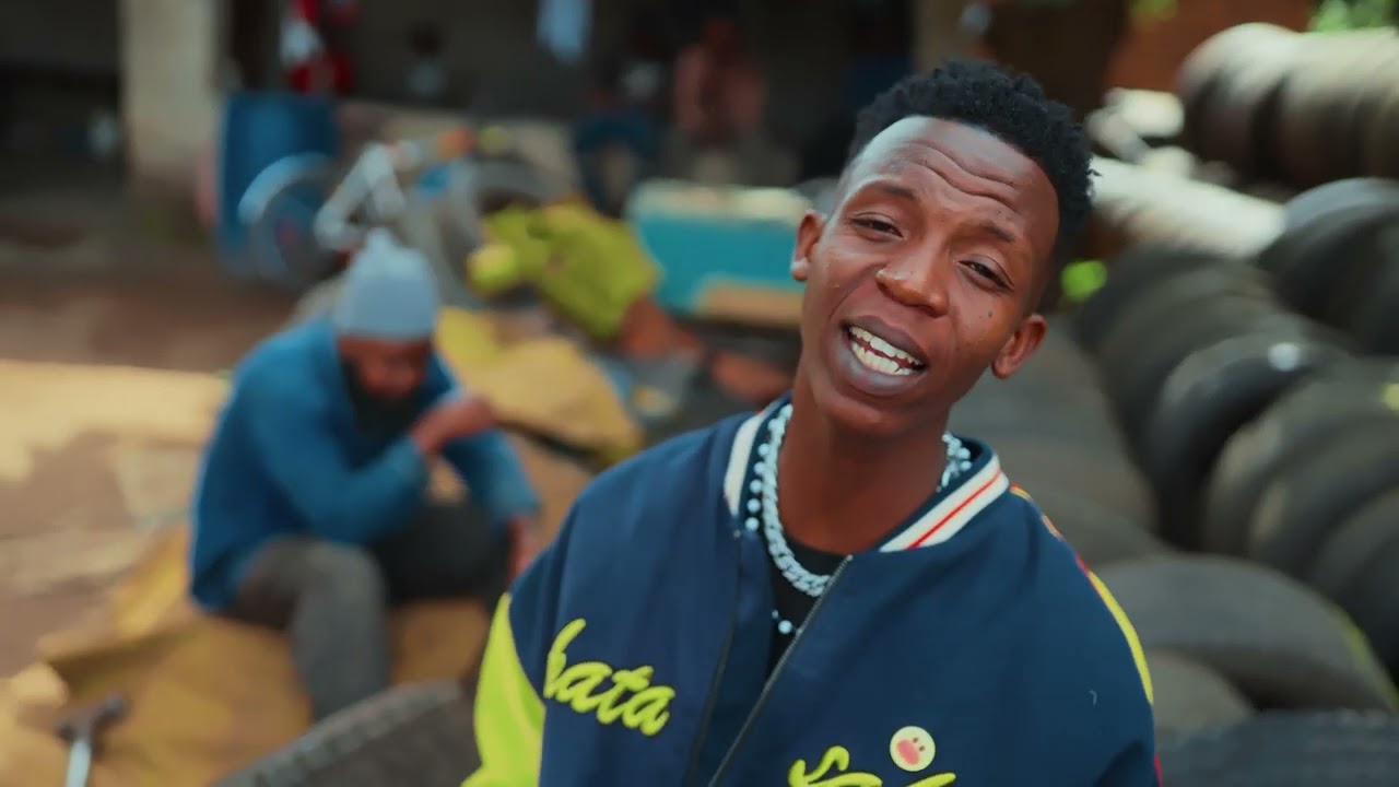 Loiso - It's Okay (Official Music Video)