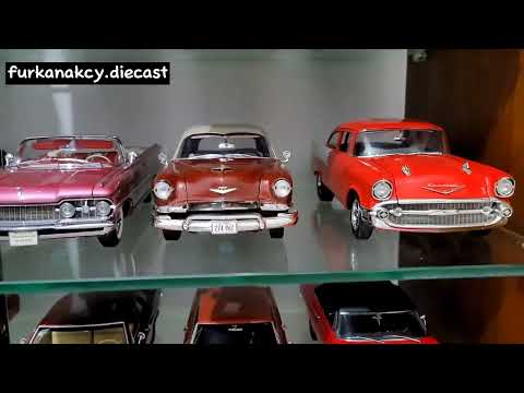 1:18 Scale Diecast Model Car Collection