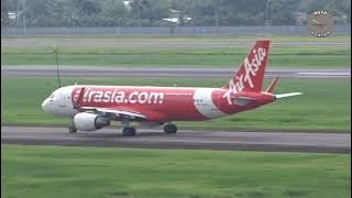 Melihat Pesawat Air Asia landing di Bandara Internasional Juanda