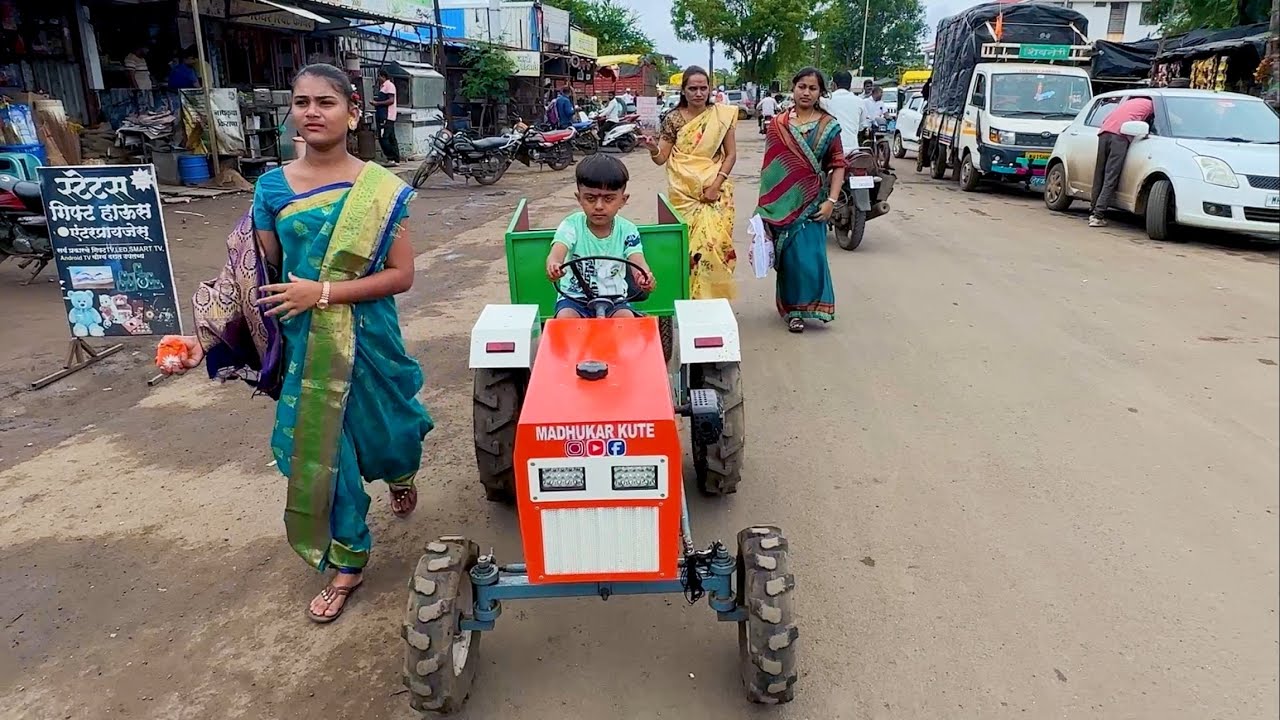 ganpati bappa tractor madhye gheun aalo 🫢