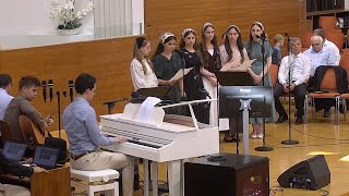 Grup De Surori - La Ce - Ți Folosește Spada