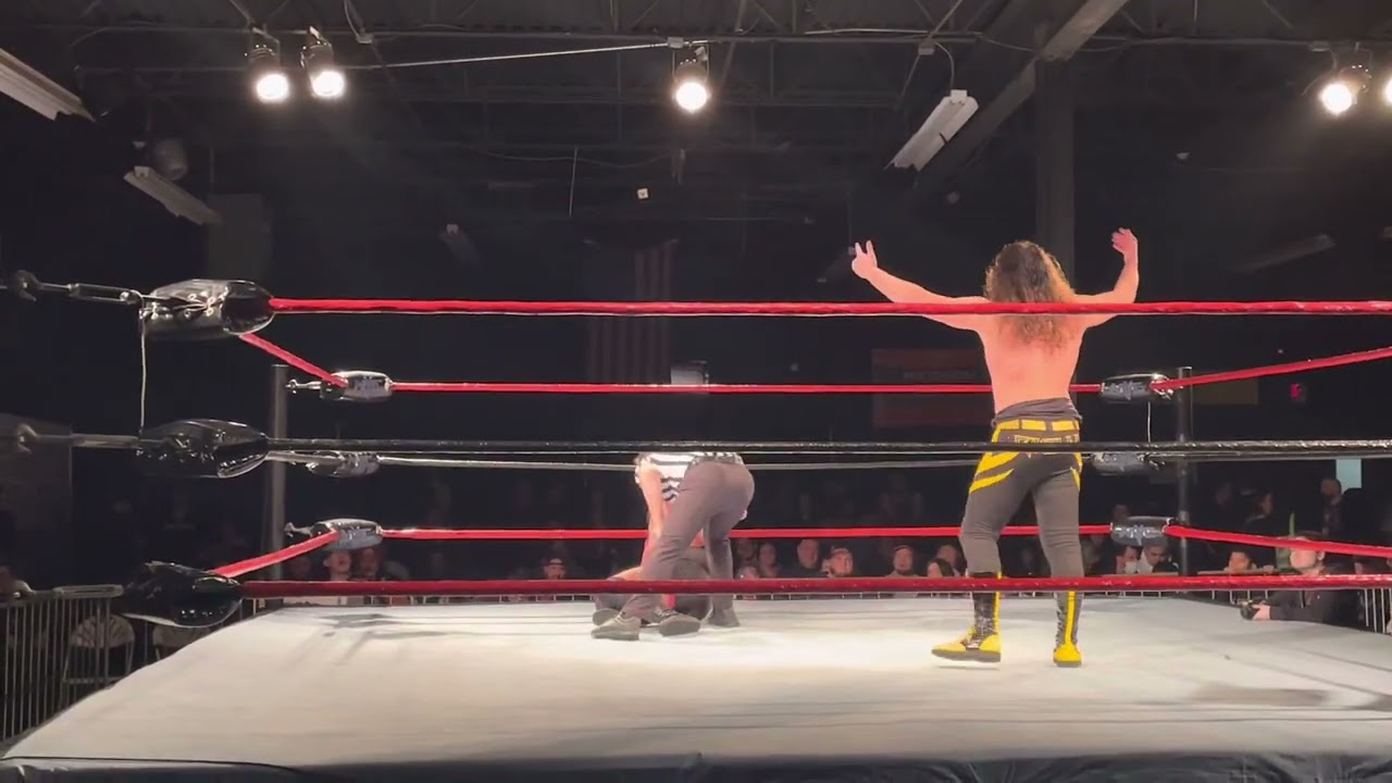 “Mr. Main Event” Sal Savelli vs “Absolute” Alvin Alvarez