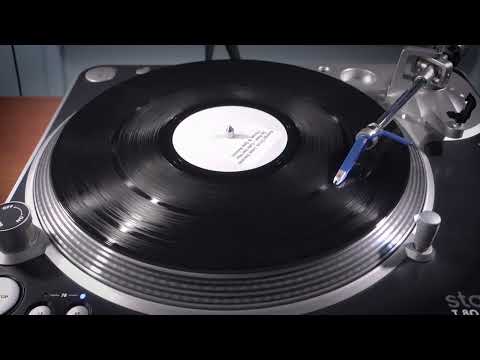 Energy 52 — Energy 52 vs. Love Decade – Café del Mar vs. So Real (B1) (2000)