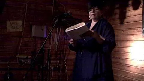 Angela Dye reads 'Humpty Dumpty' at Roundabout Nig...
